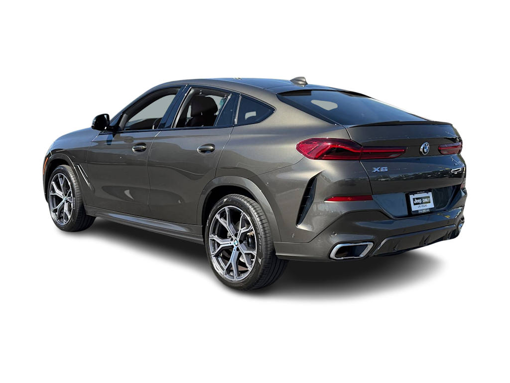 Thumbnail: 2022 BMW X6 - 4