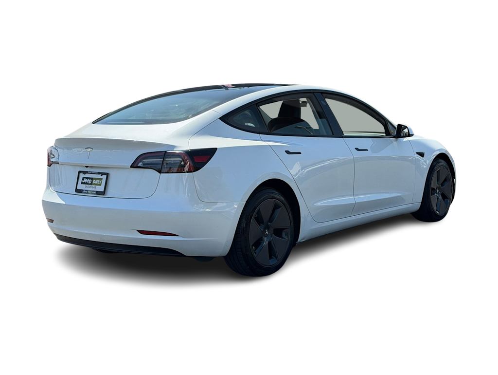 Thumbnail: 2023 Tesla Model 3 - 17