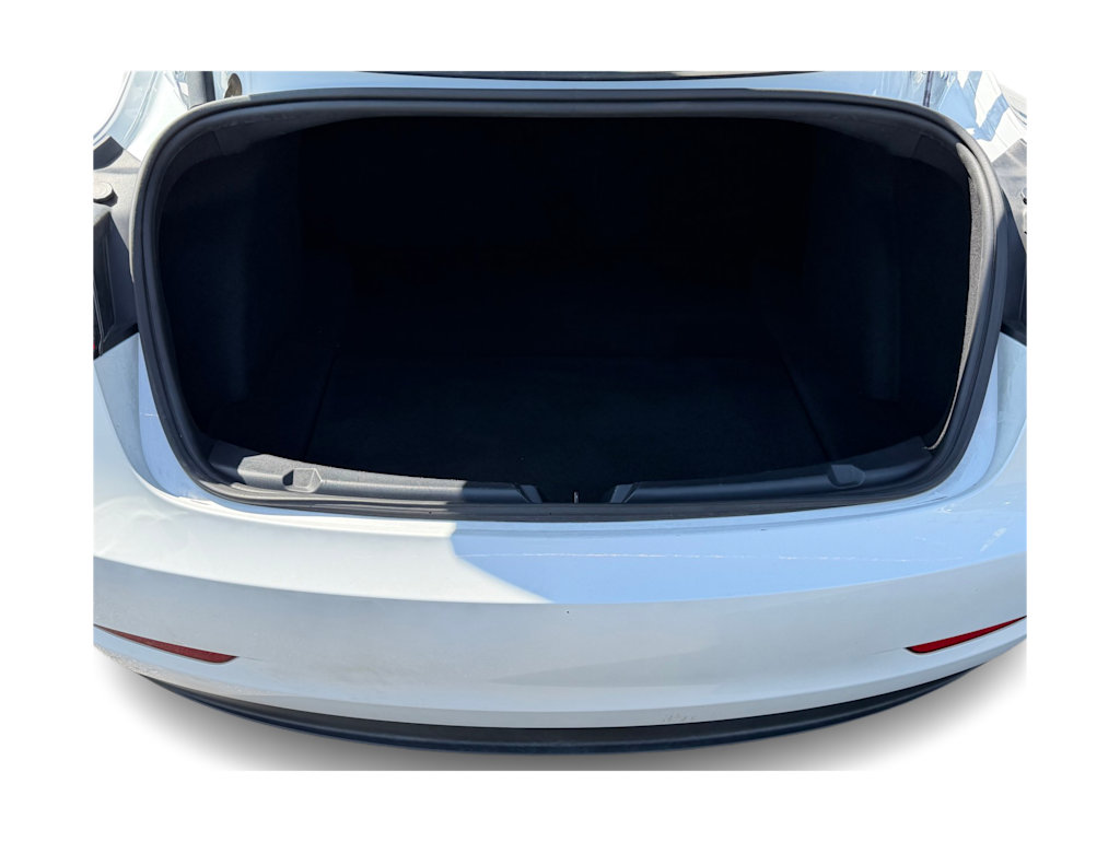 Thumbnail: 2023 Tesla Model 3 - 13
