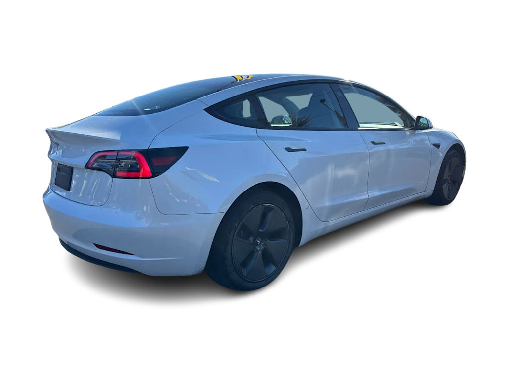 Thumbnail: 2023 Tesla Model 3 - 11