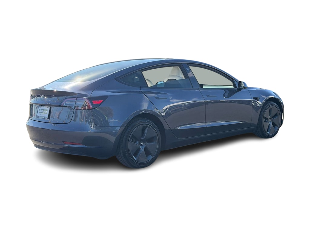Thumbnail: 2023 Tesla Model 3 - 16