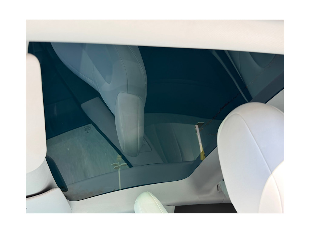 Thumbnail: 2023 Tesla Model 3 - 14
