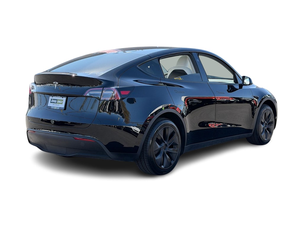 Thumbnail: 2024 Tesla Model Y - 14