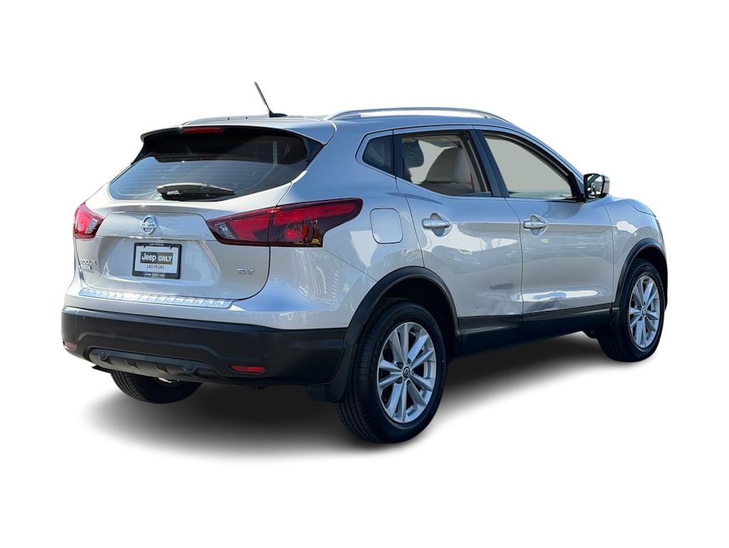 Thumbnail: 2019 Nissan Rogue Sport - 19