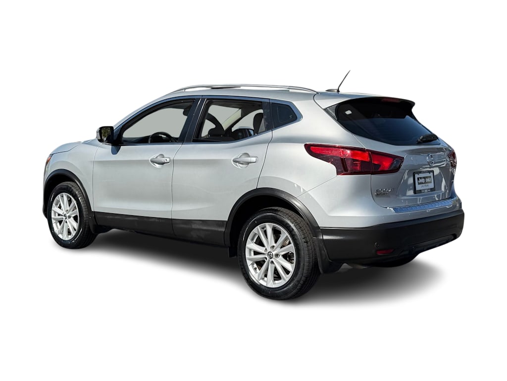 Thumbnail: 2019 Nissan Rogue Sport - 4