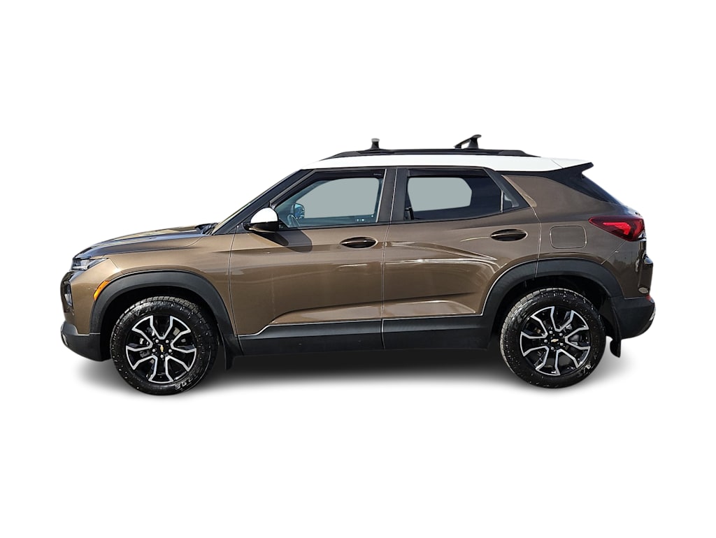 Thumbnail: 2021 Chevrolet TrailBlazer - 3