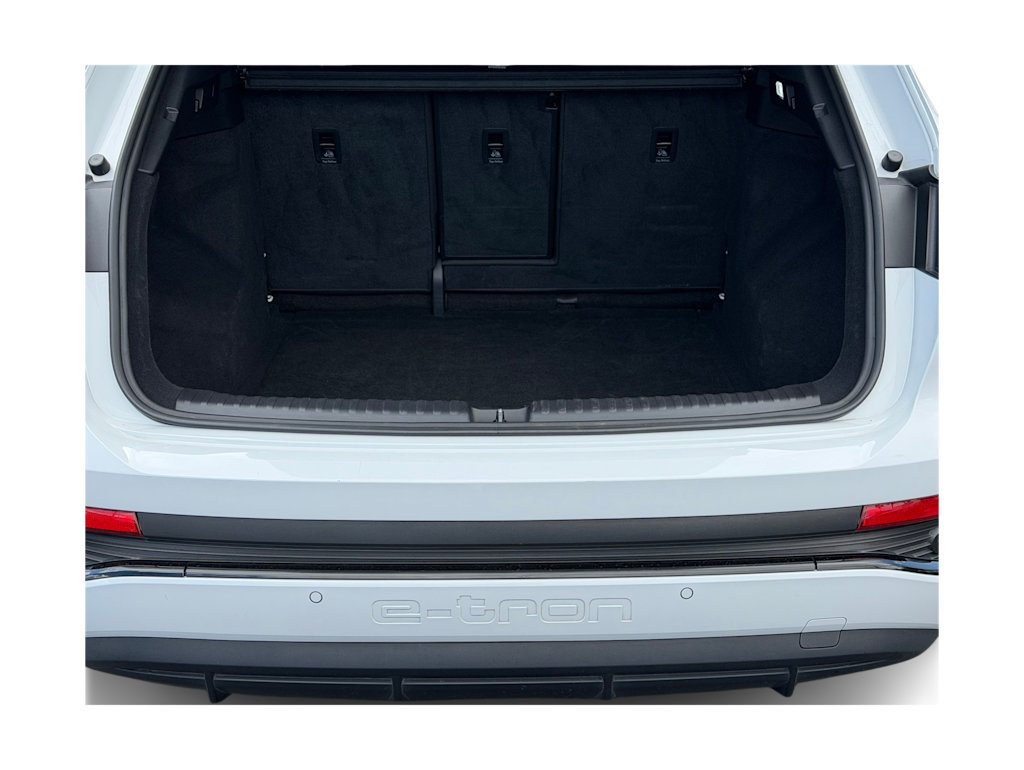 Thumbnail: 2023 Audi Q4 e-tron - 16