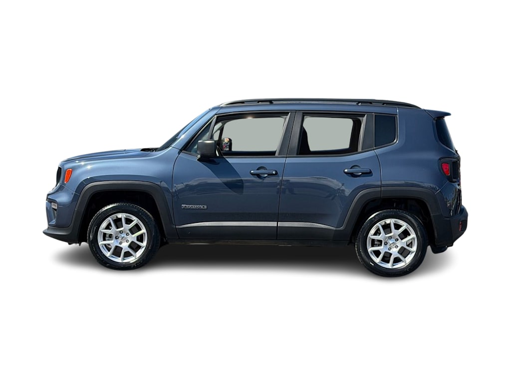 Thumbnail: 2022 Jeep Renegade - 3
