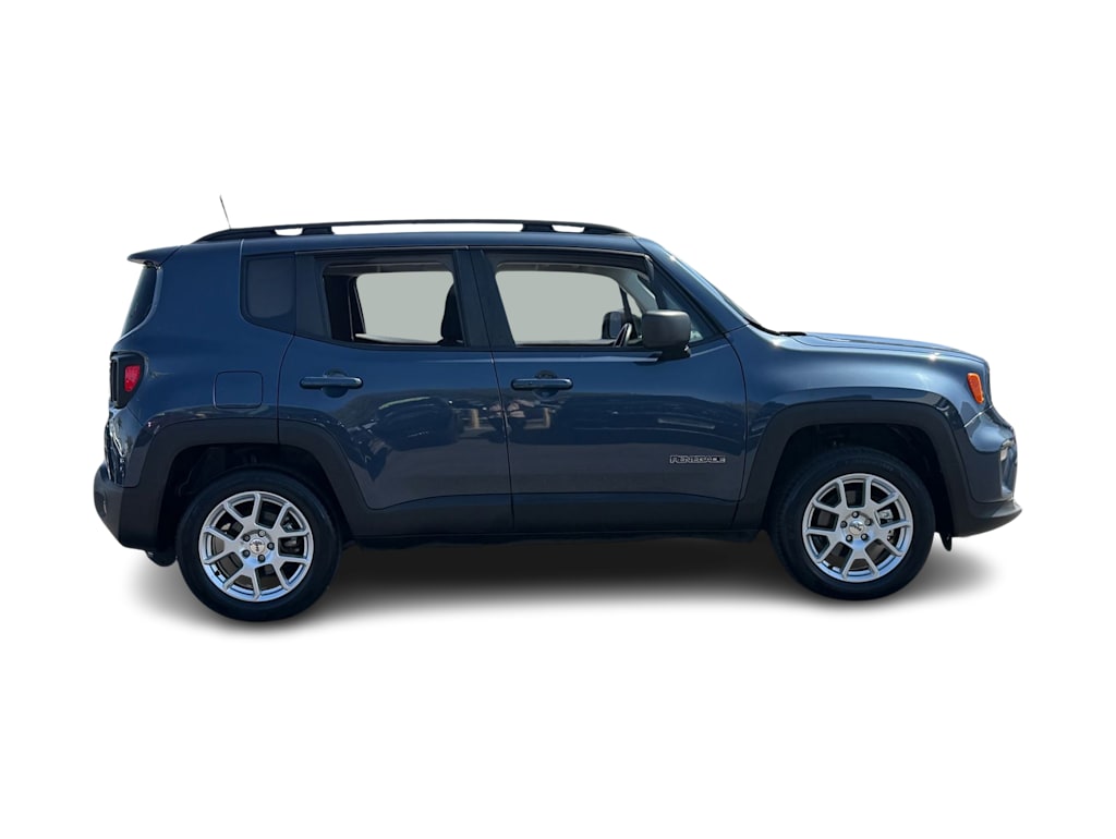 Thumbnail: 2022 Jeep Renegade - 21