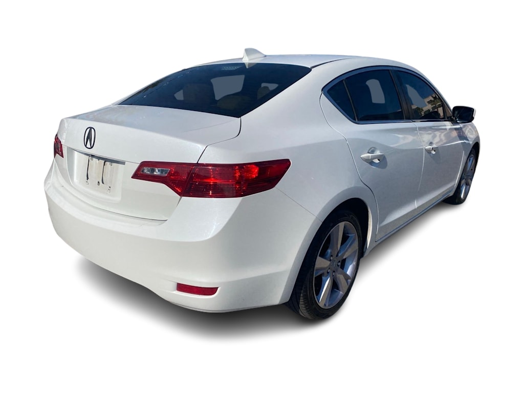 Thumbnail: 2015 Acura ILX - 14