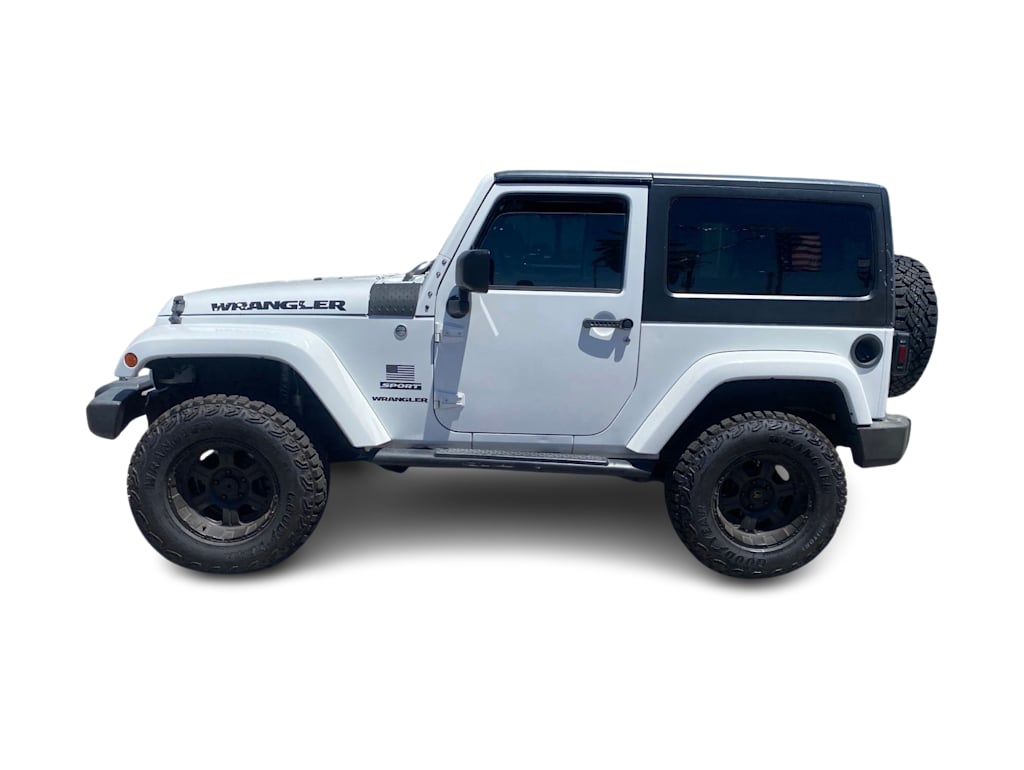 Thumbnail: 2013 Jeep Wrangler - 3