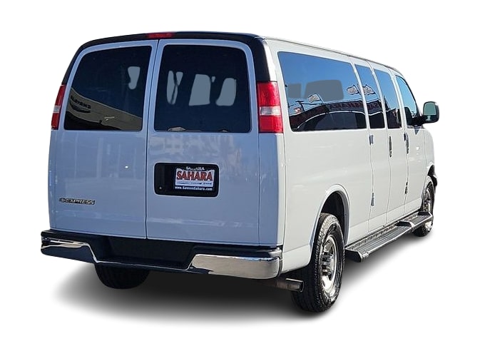 2020 Chevrolet Express 3500 19