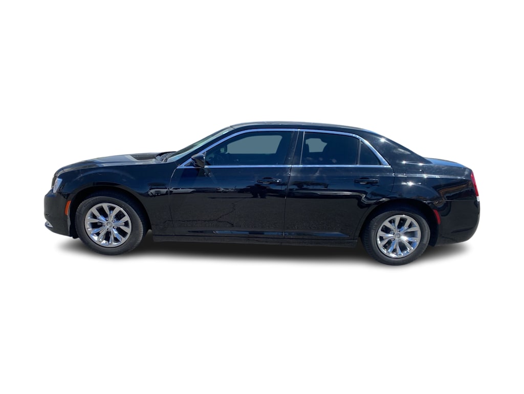 Thumbnail: 2019 Chrysler 300 - 3