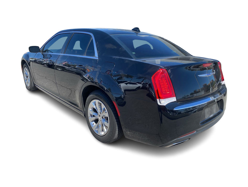 Thumbnail: 2019 Chrysler 300 - 4