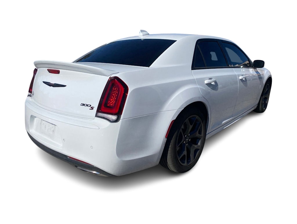 Thumbnail: 2023 Chrysler 300 - 14