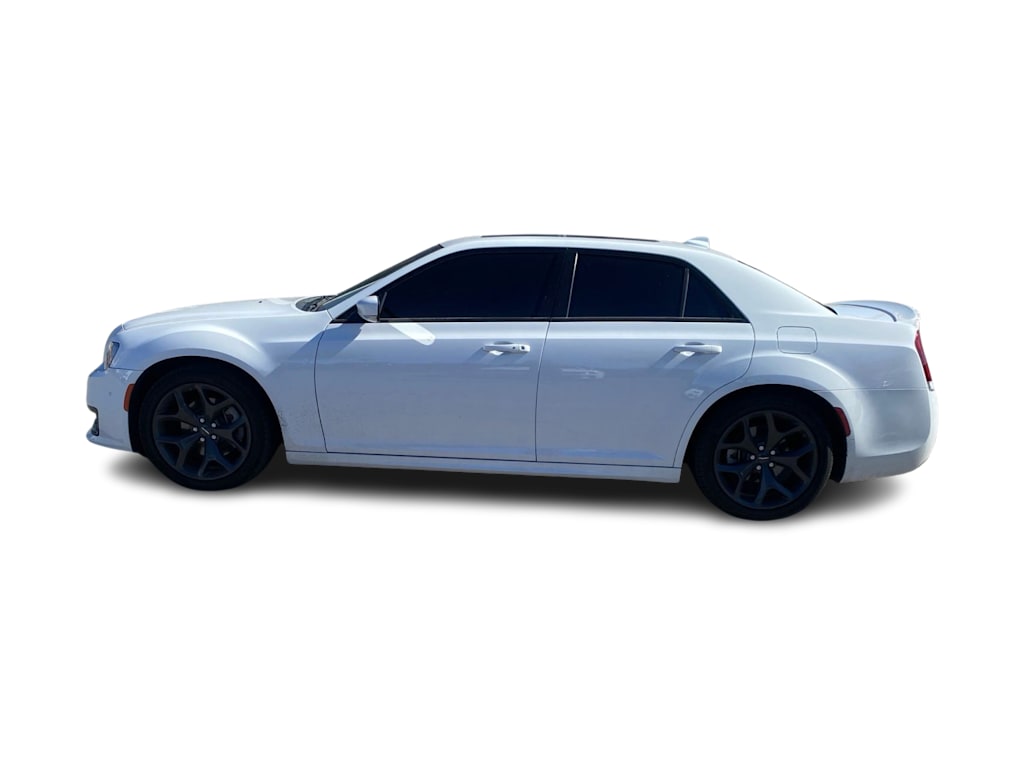 Thumbnail: 2023 Chrysler 300 - 3