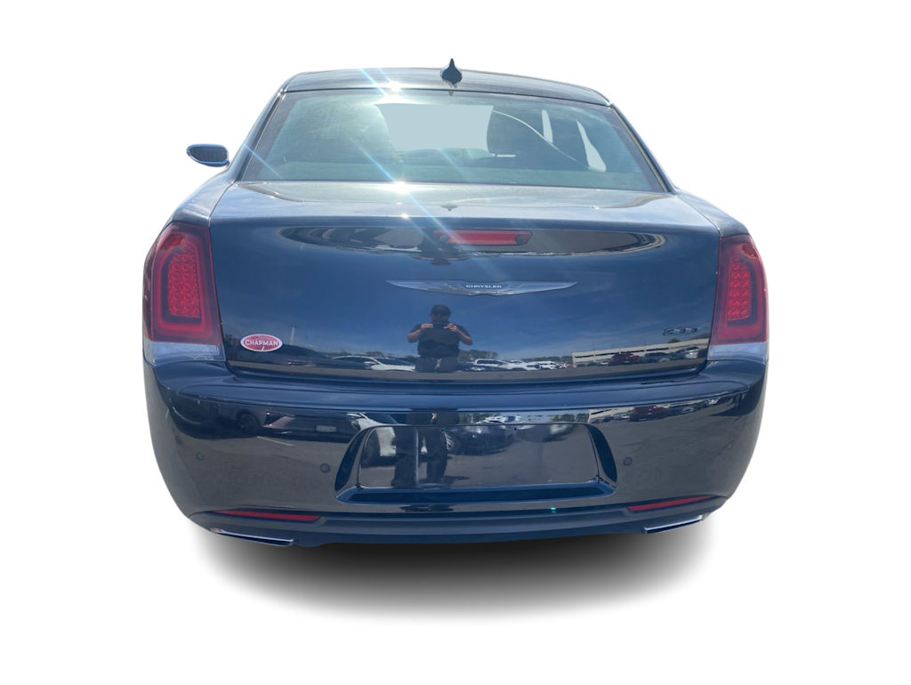 Thumbnail: 2022 Chrysler 300 - 5
