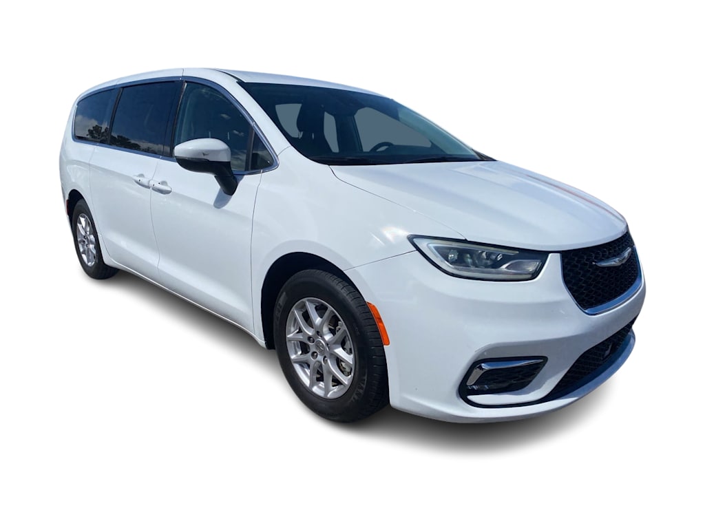 Thumbnail: 2023 Chrysler Pacifica - 12