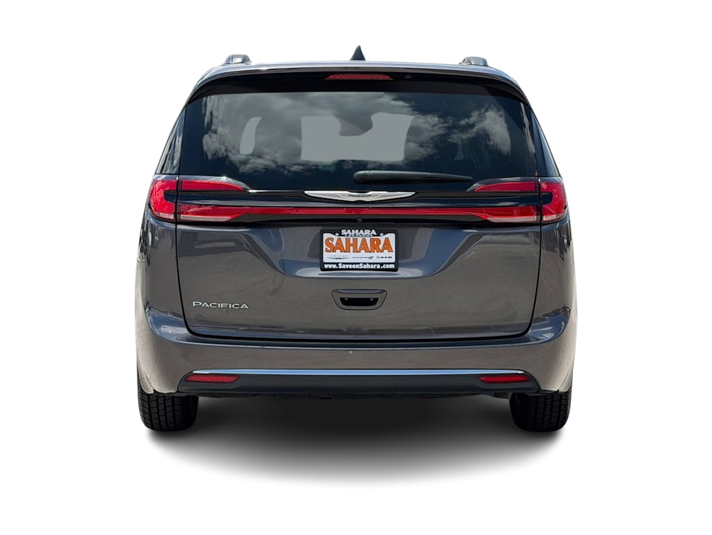Thumbnail: 2022 Chrysler Pacifica - 5