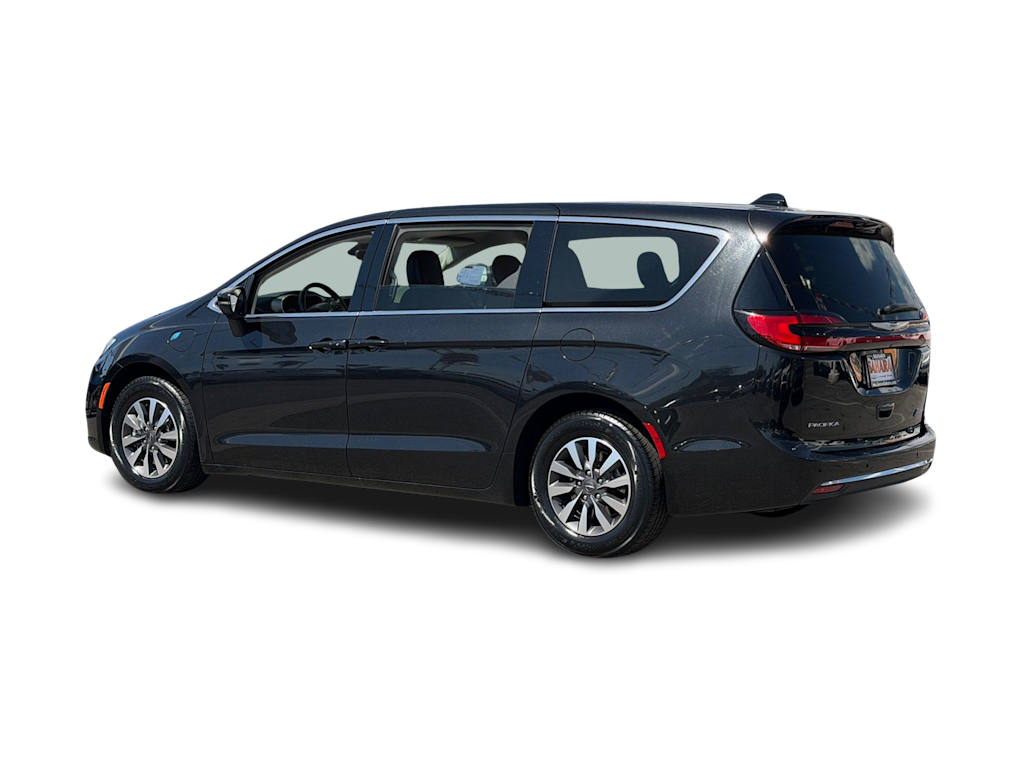 Thumbnail: 2023 Chrysler Pacifica - 18