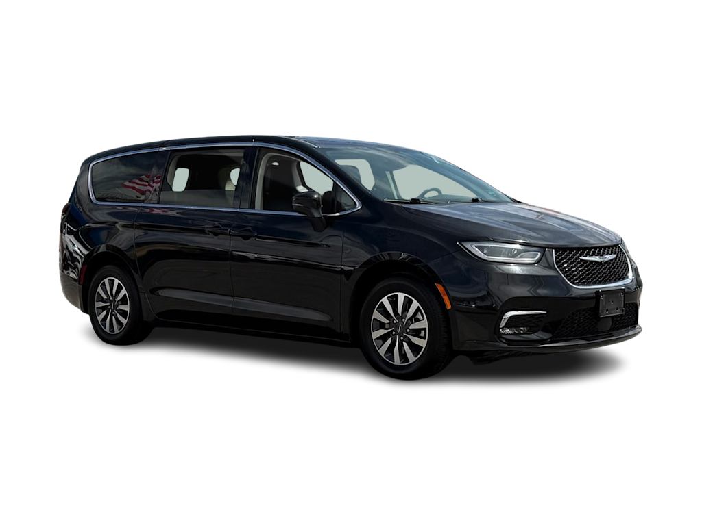 Thumbnail: 2023 Chrysler Pacifica - 20