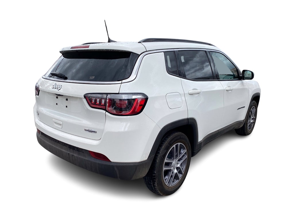 Thumbnail: 2018 Jeep Compass - 14