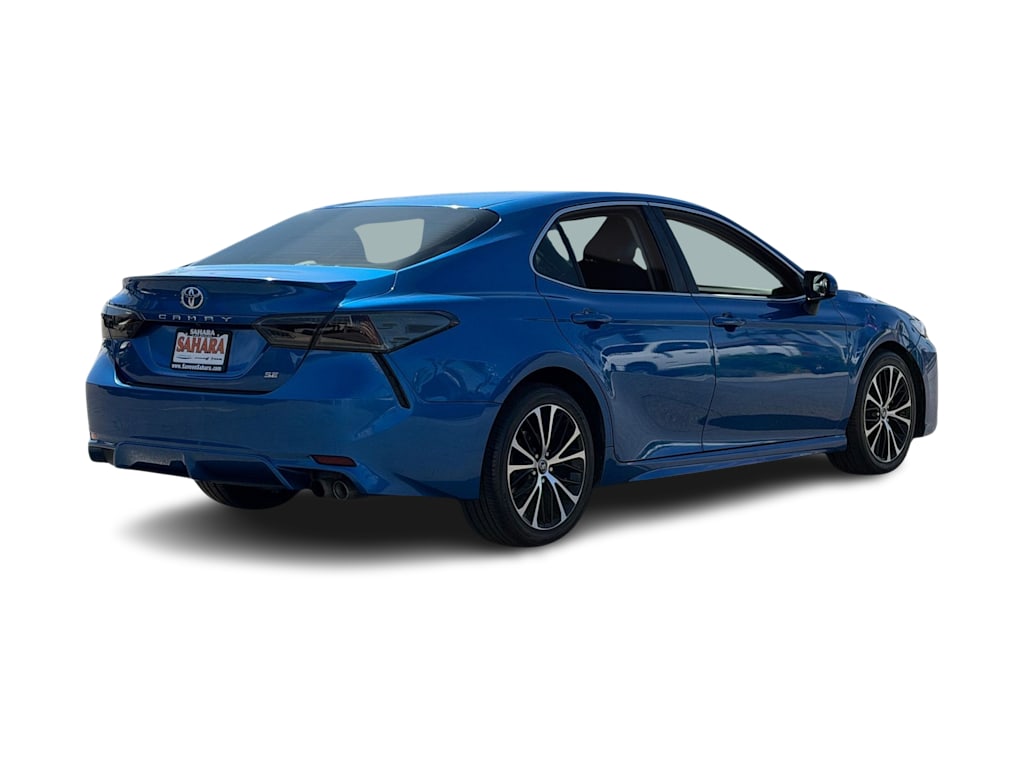 Thumbnail: 2018 Toyota Camry - 18