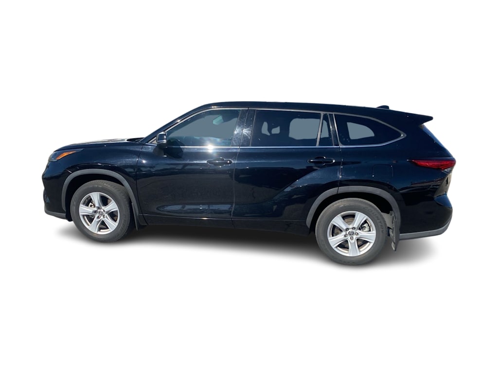 Thumbnail: 2021 Toyota Highlander - 3