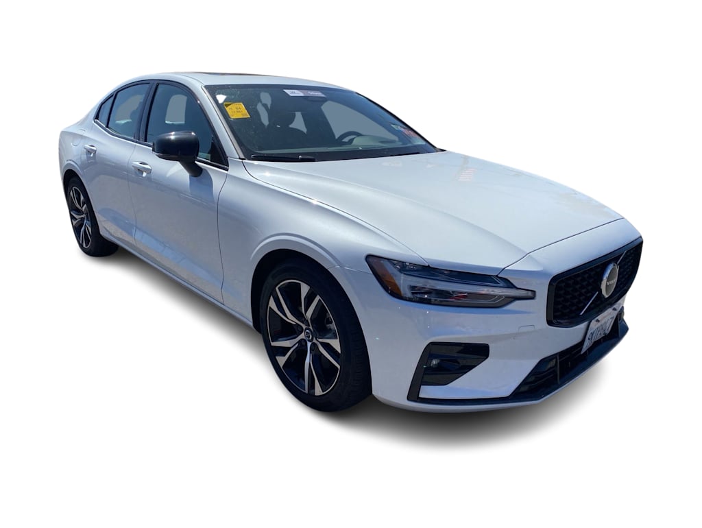 Thumbnail: 2024 Volvo S60 - 13