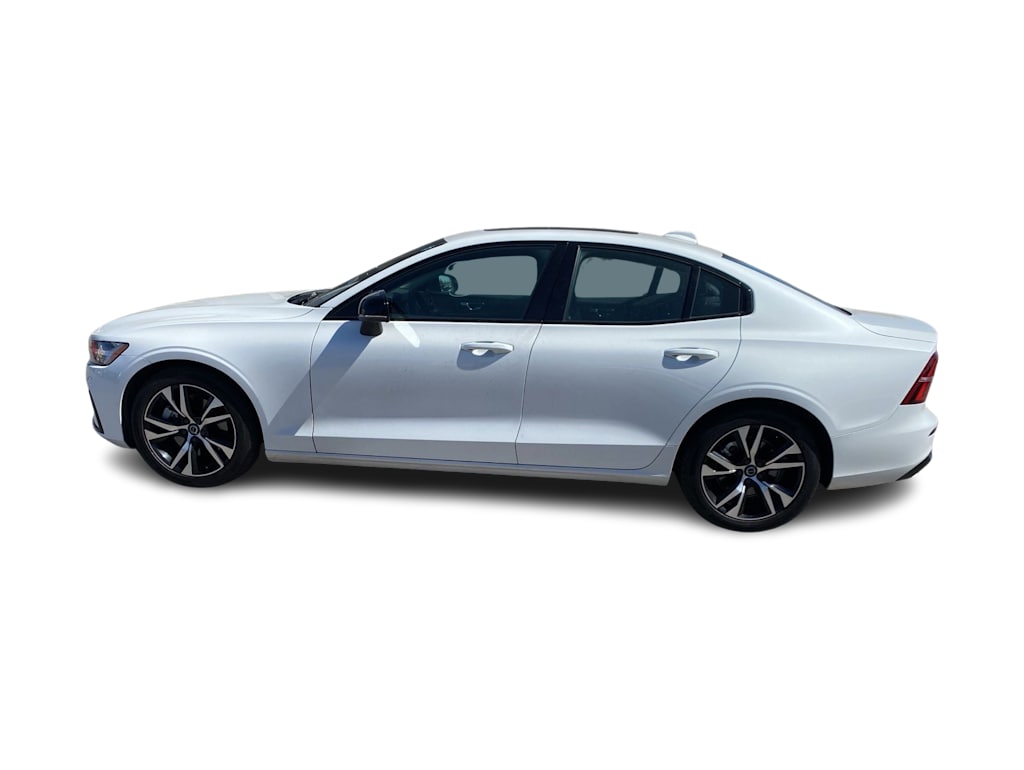 Thumbnail: 2024 Volvo S60 - 3