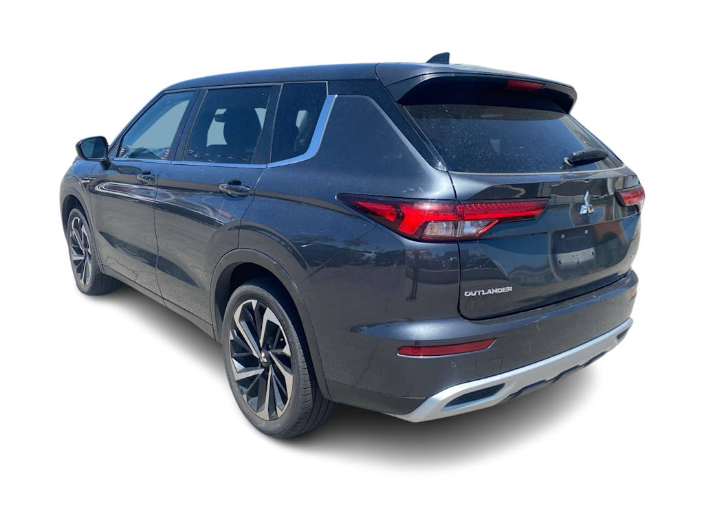 Thumbnail: 2024 Mitsubishi Outlander - 4