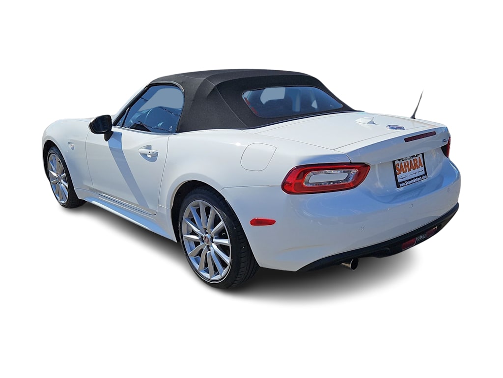 Thumbnail: 2020 Fiat 124 Spider - 4