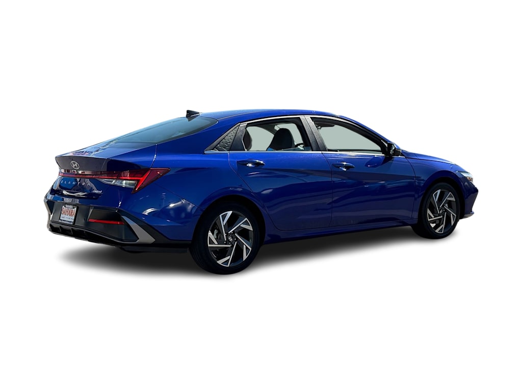 Thumbnail: 2024 Hyundai Elantra - 18