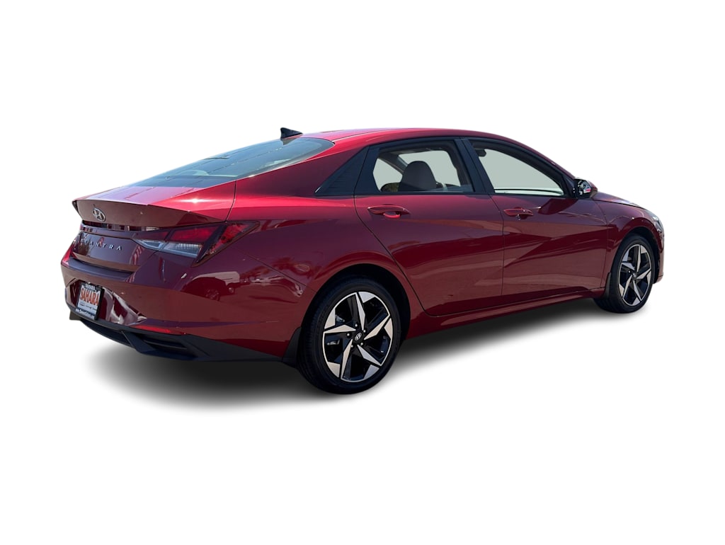 Thumbnail: 2023 Hyundai Elantra - 18