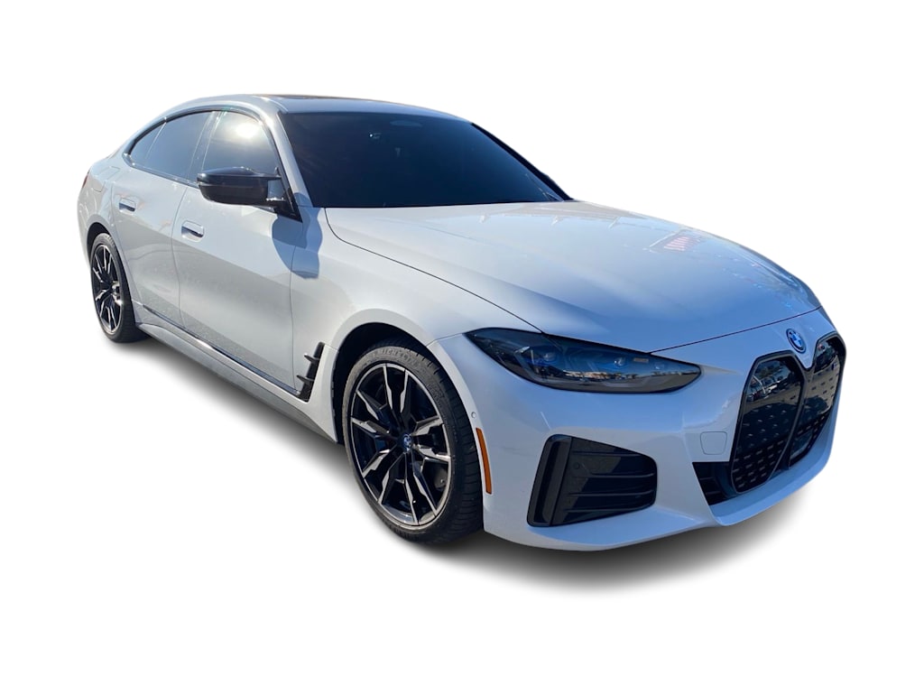 Thumbnail: 2023 BMW i4 - 13