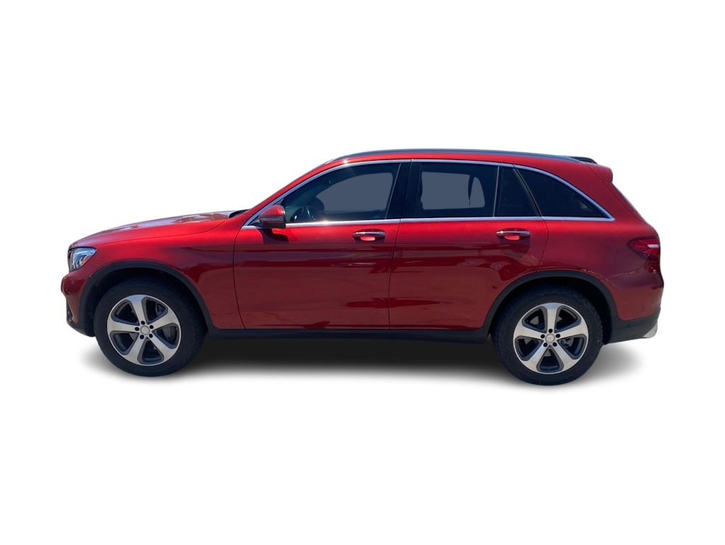 Thumbnail: 2016 Mercedes-Benz GLC - 3