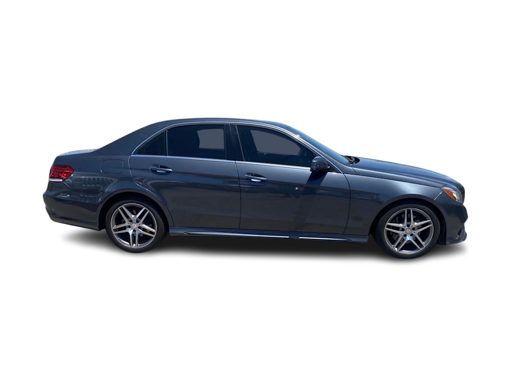 Thumbnail: 2016 Mercedes-Benz E-Class - 12