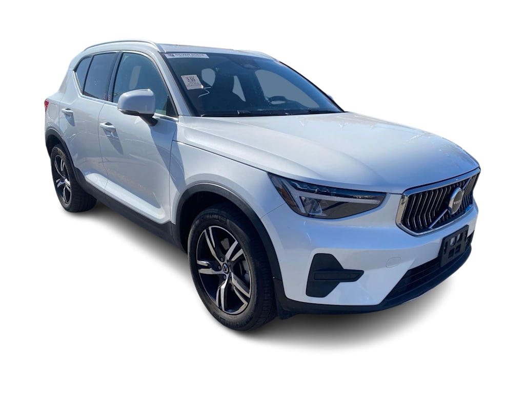Thumbnail: 2024 Volvo XC40 - 12