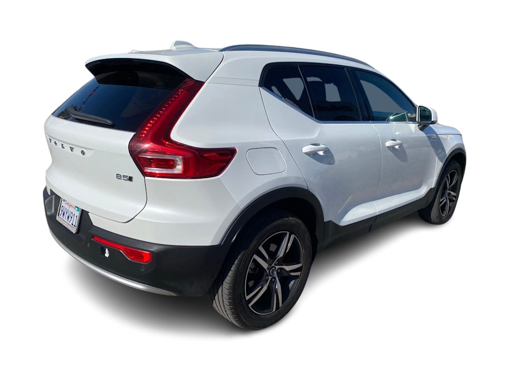 Thumbnail: 2024 Volvo XC40 - 14