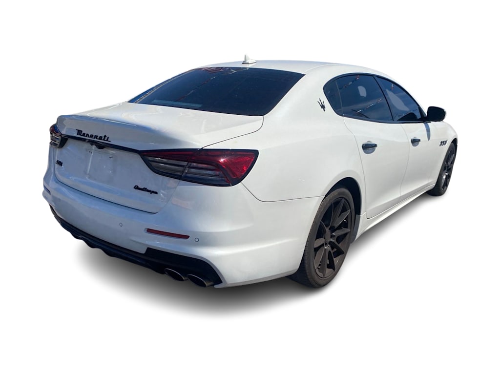 Thumbnail: 2022 Maserati Quattroporte - 15