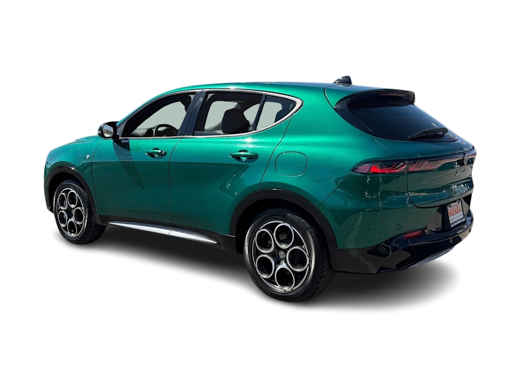 Thumbnail: 2024 Alfa Romeo Tonale - 4