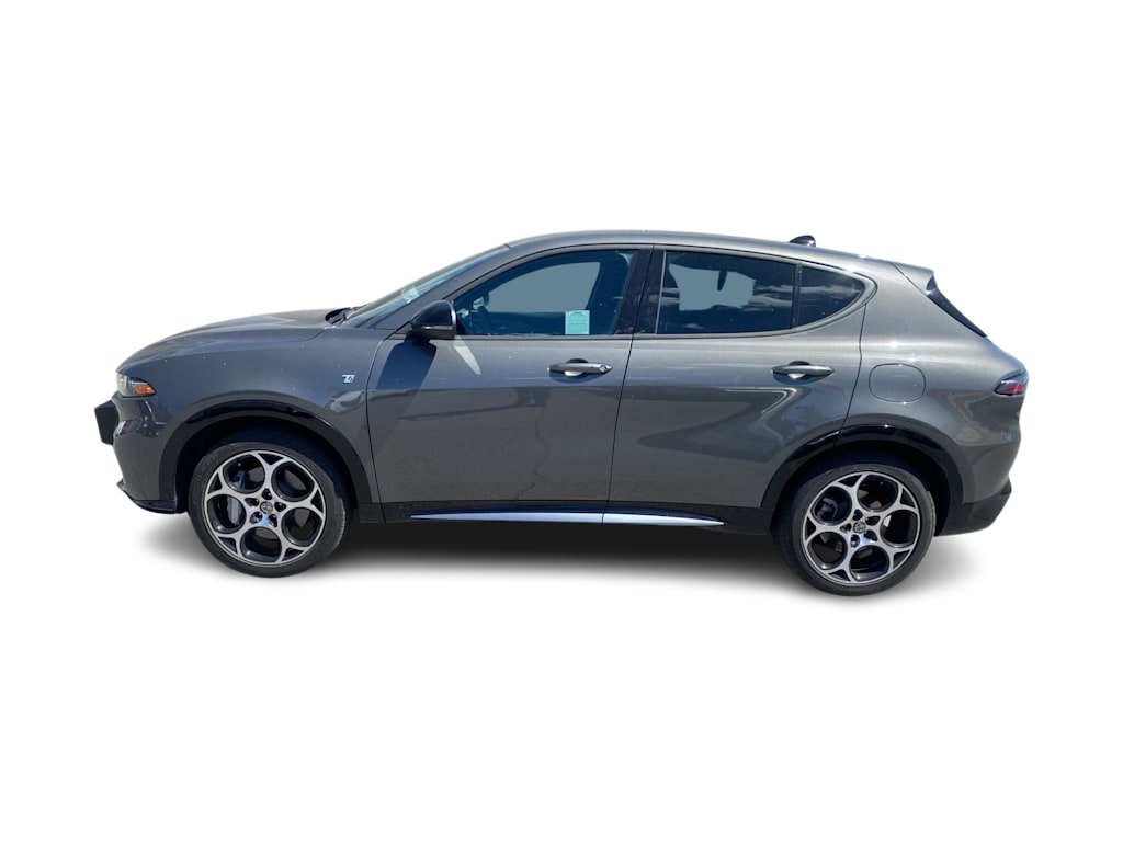 Thumbnail: 2024 Alfa Romeo Tonale - 3