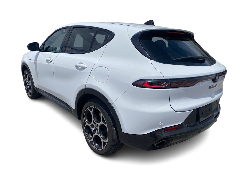 Thumbnail: 2024 Alfa Romeo Tonale - 4
