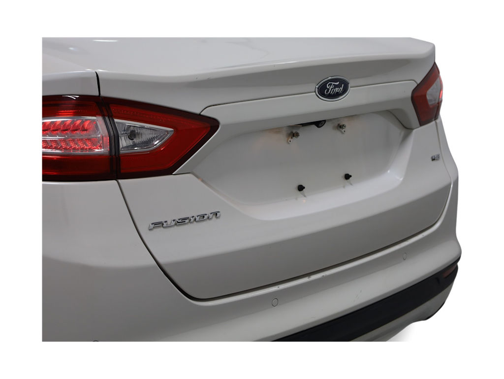 Thumbnail: 2014 Ford Fusion - 21