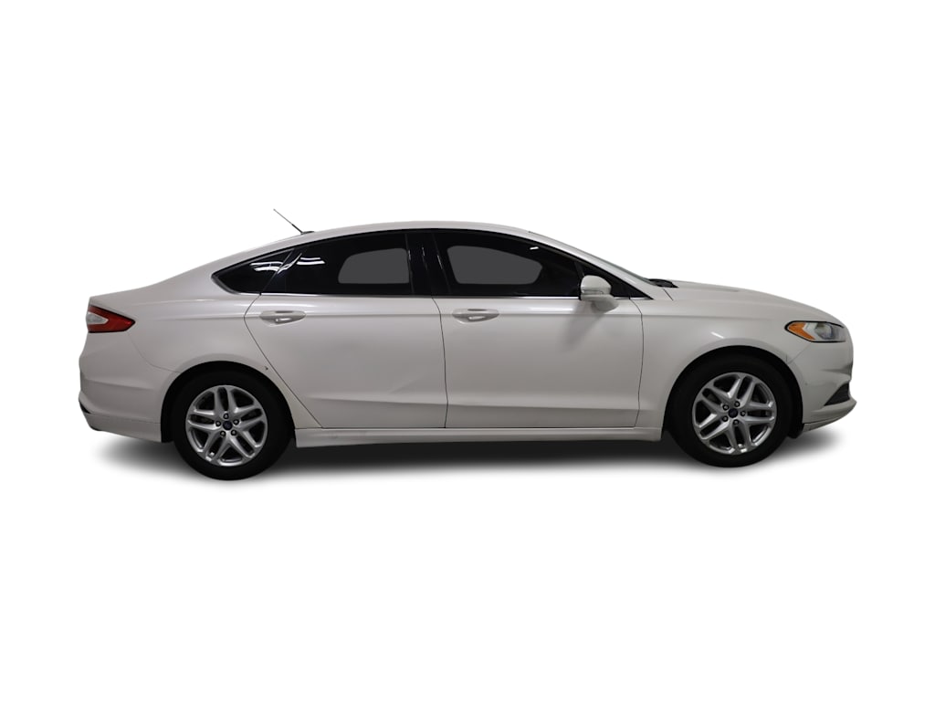 Thumbnail: 2014 Ford Fusion - 23