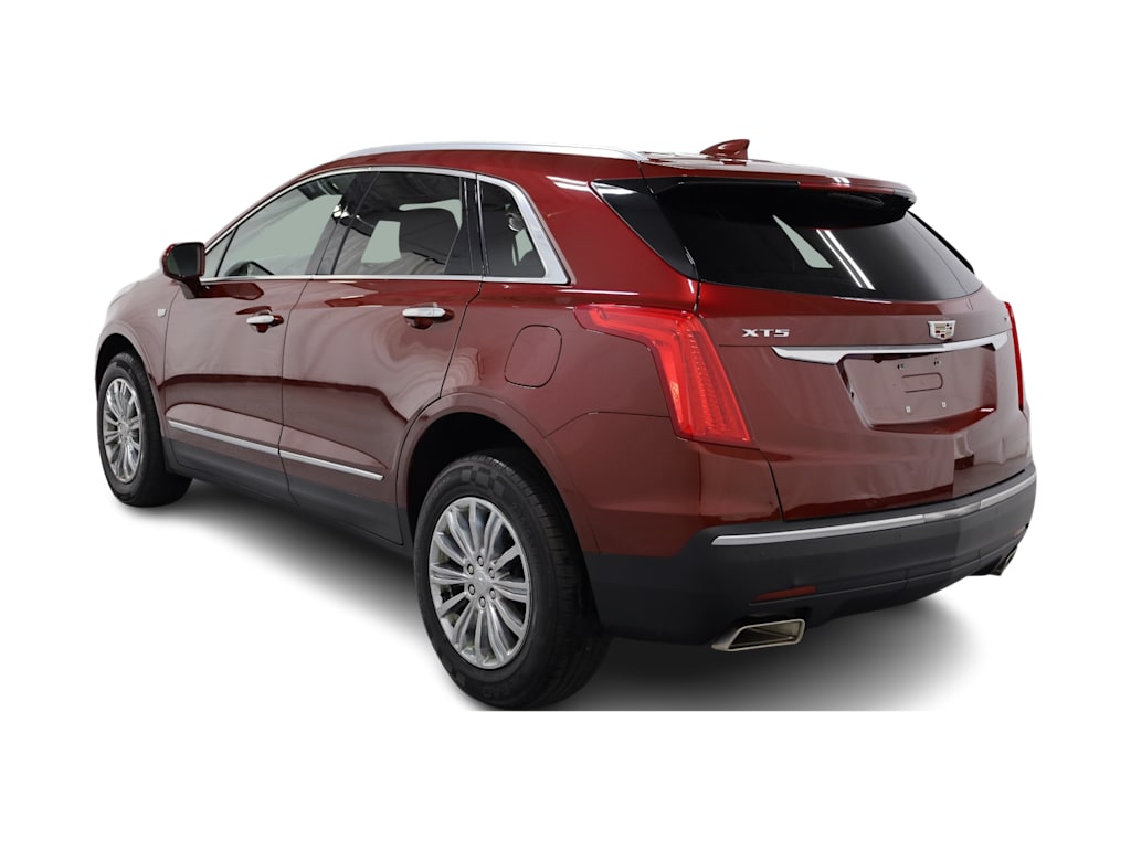 Thumbnail: 2017 Cadillac XT5 - 4
