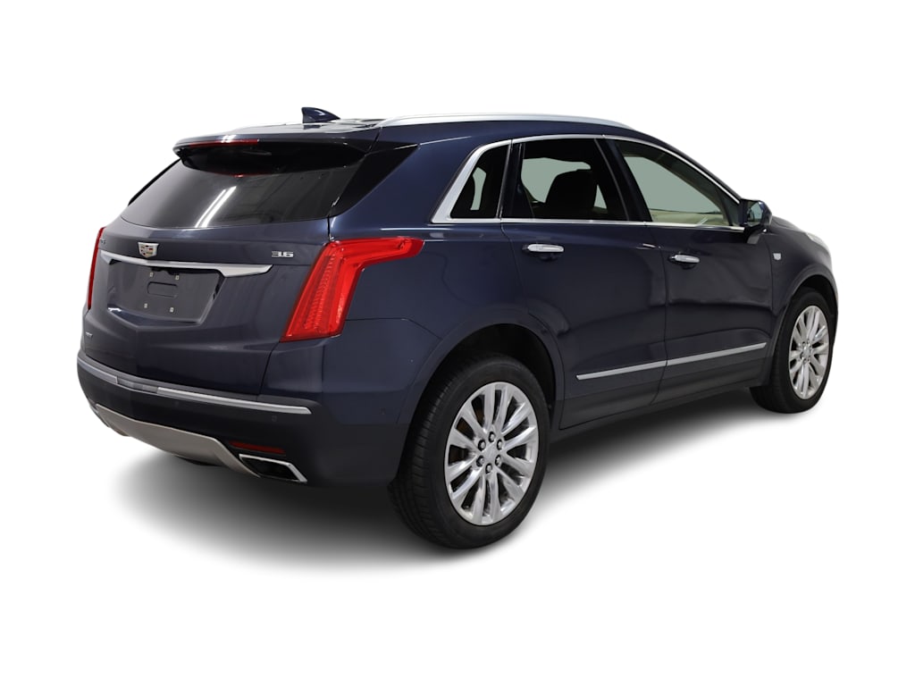 Thumbnail: 2018 Cadillac XT5 - 17