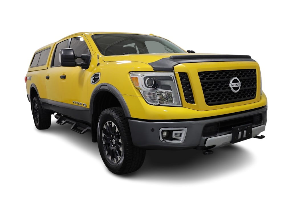 2016 Nissan Titan PRO-4X 24