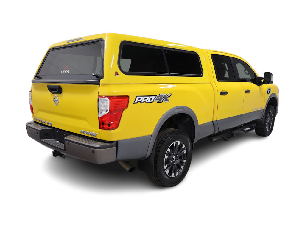 2016 Nissan Titan PRO-4X 22