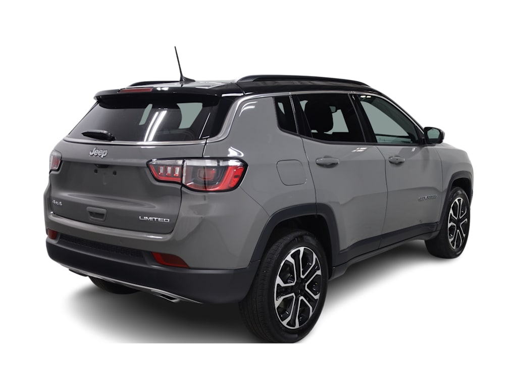 Thumbnail: 2023 Jeep Compass - 21